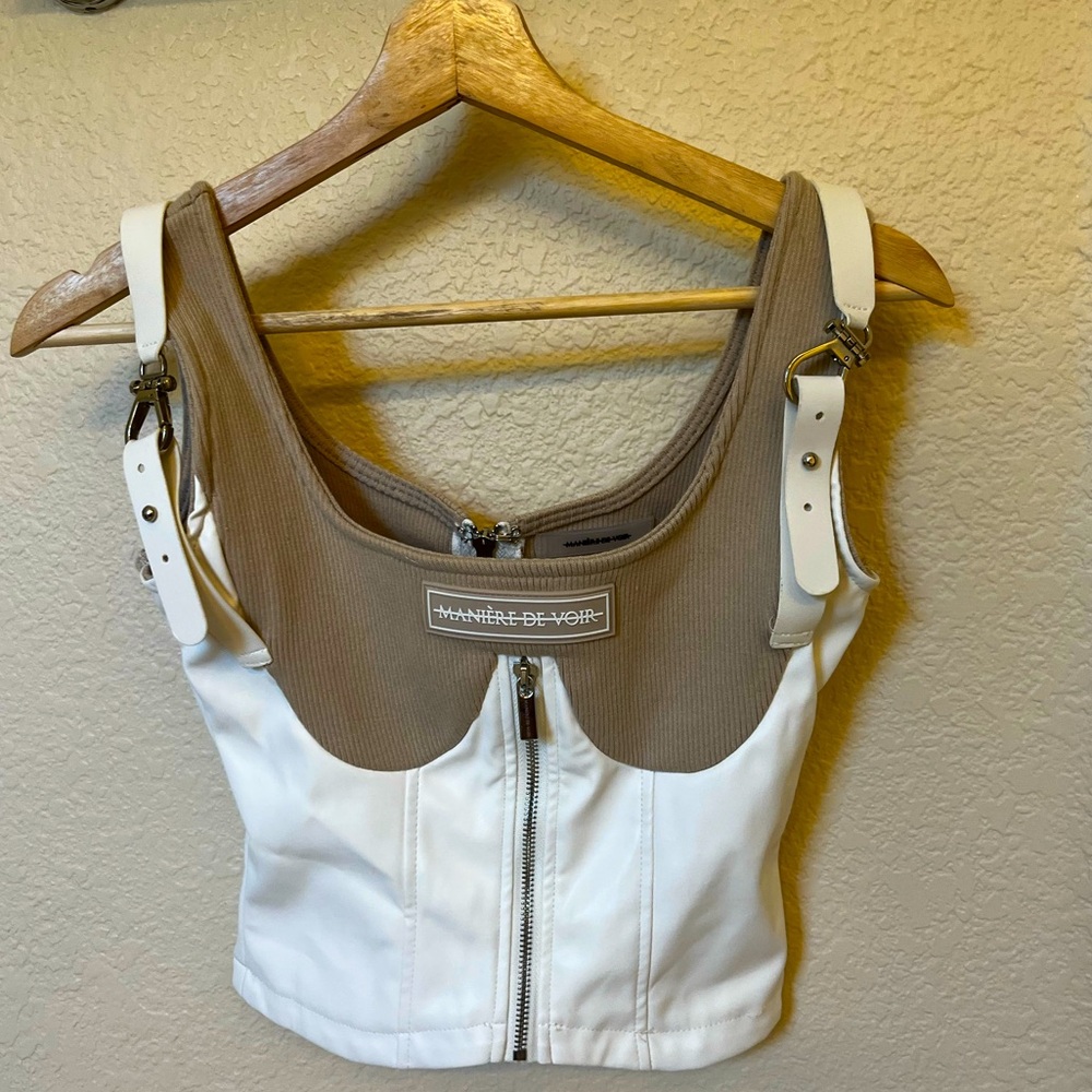 Maniere de Voir crop top